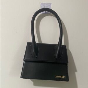 Jacquemus Le Chiquito Moyen Top Handle Bag